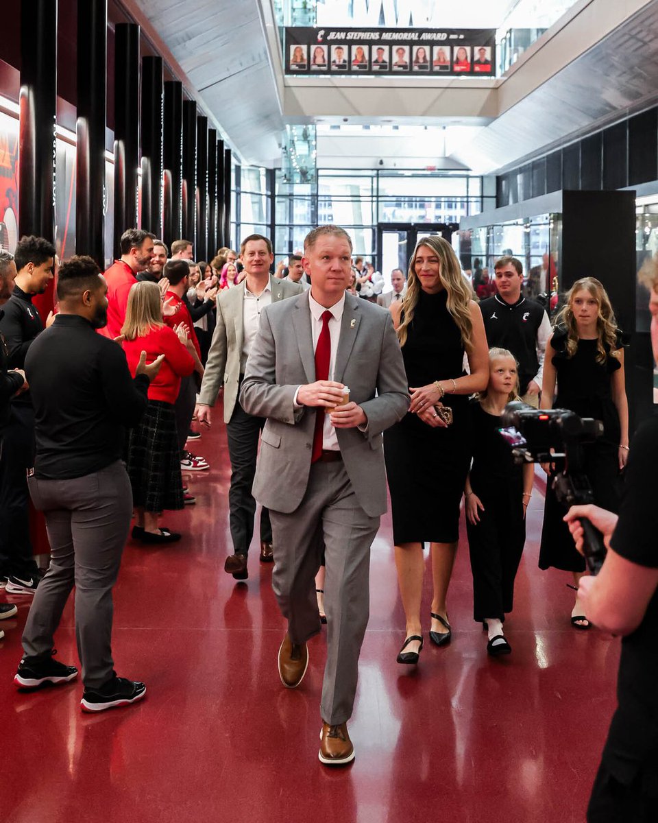 Cincinnati Men’s Hoops tweet media