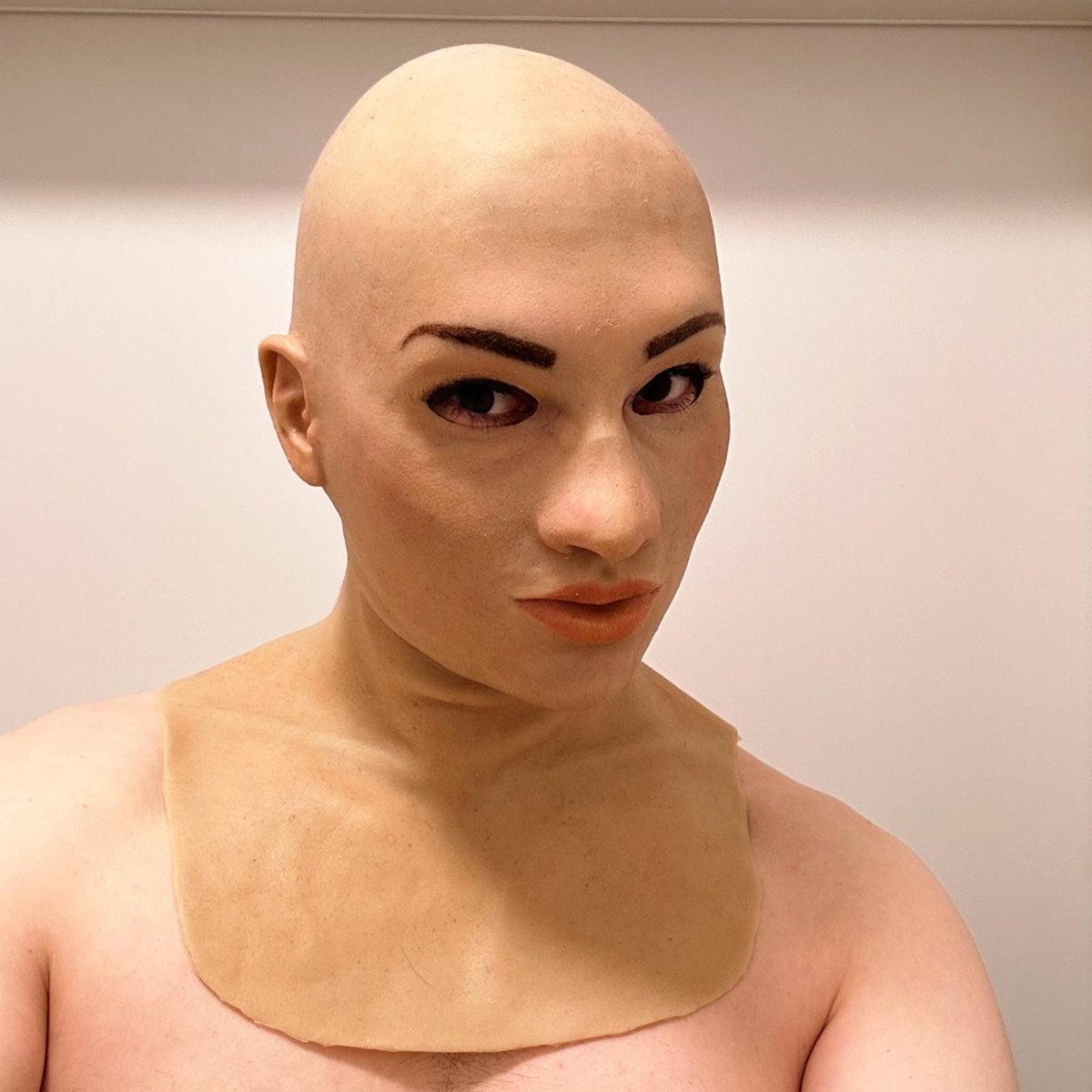 Cora-Lewis tweet media