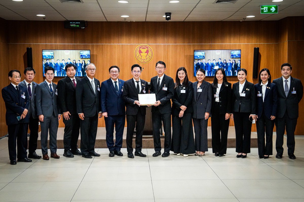 Yodchanan Wongsawat tweet media