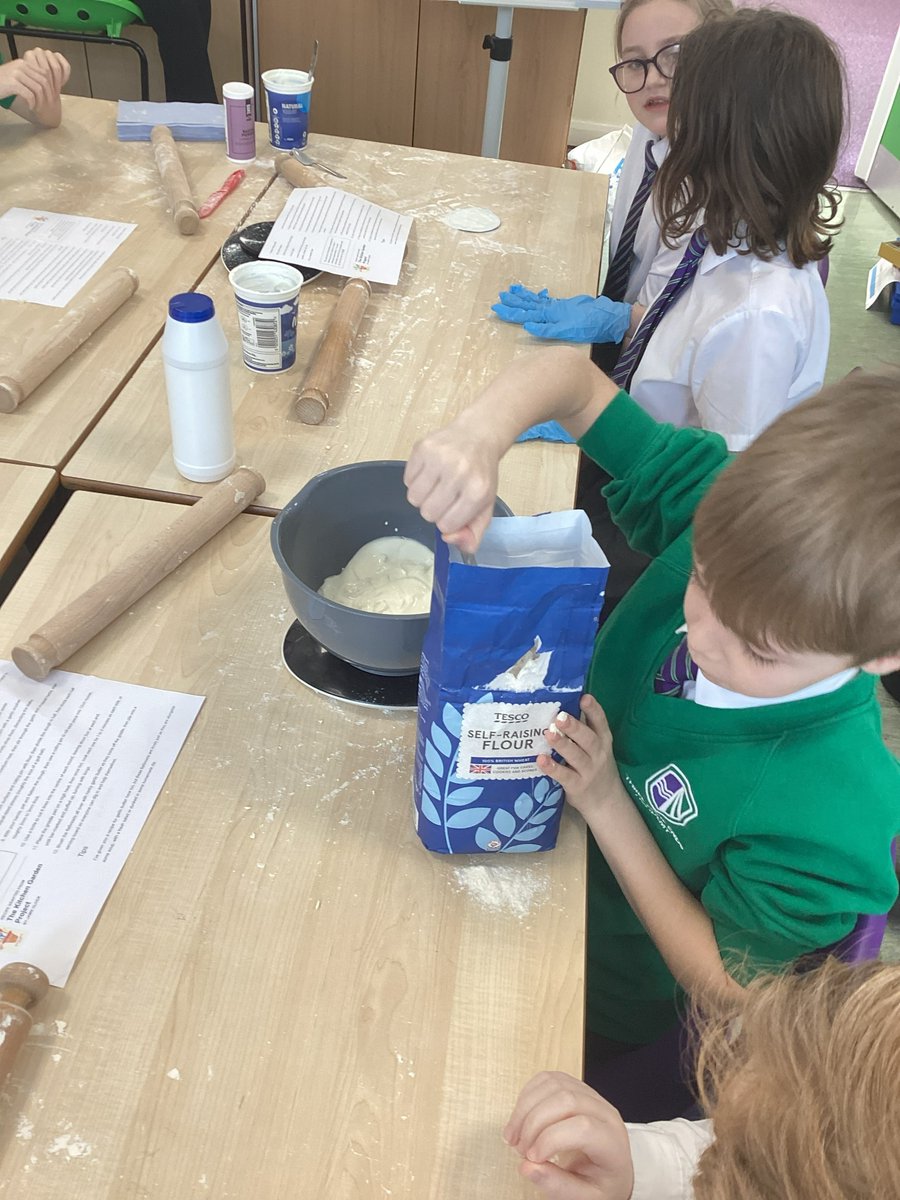 Three Lane Ends Academy tweet media