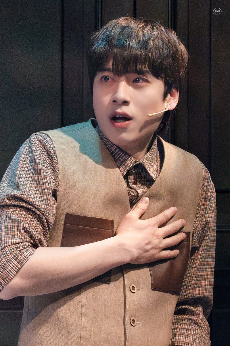 𝐅𝐚𝐥𝐥 tweet media