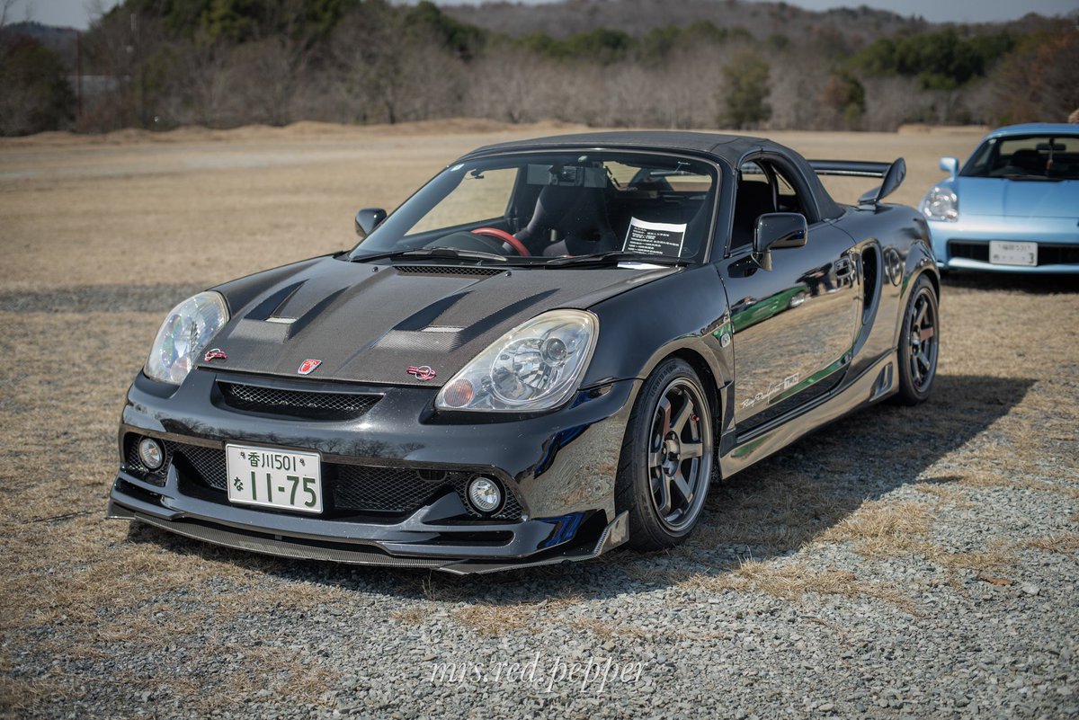 コージ tweet media