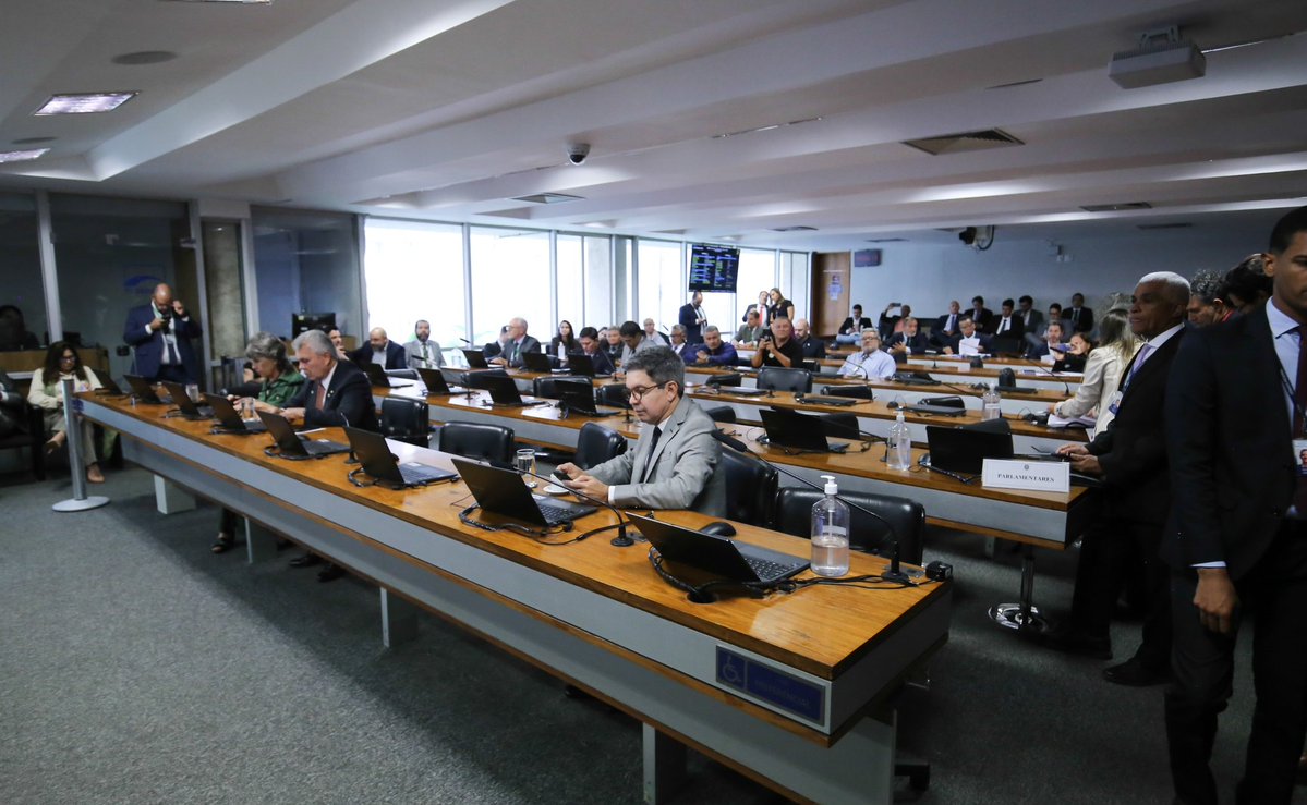 Leila do Vôlei tweet media