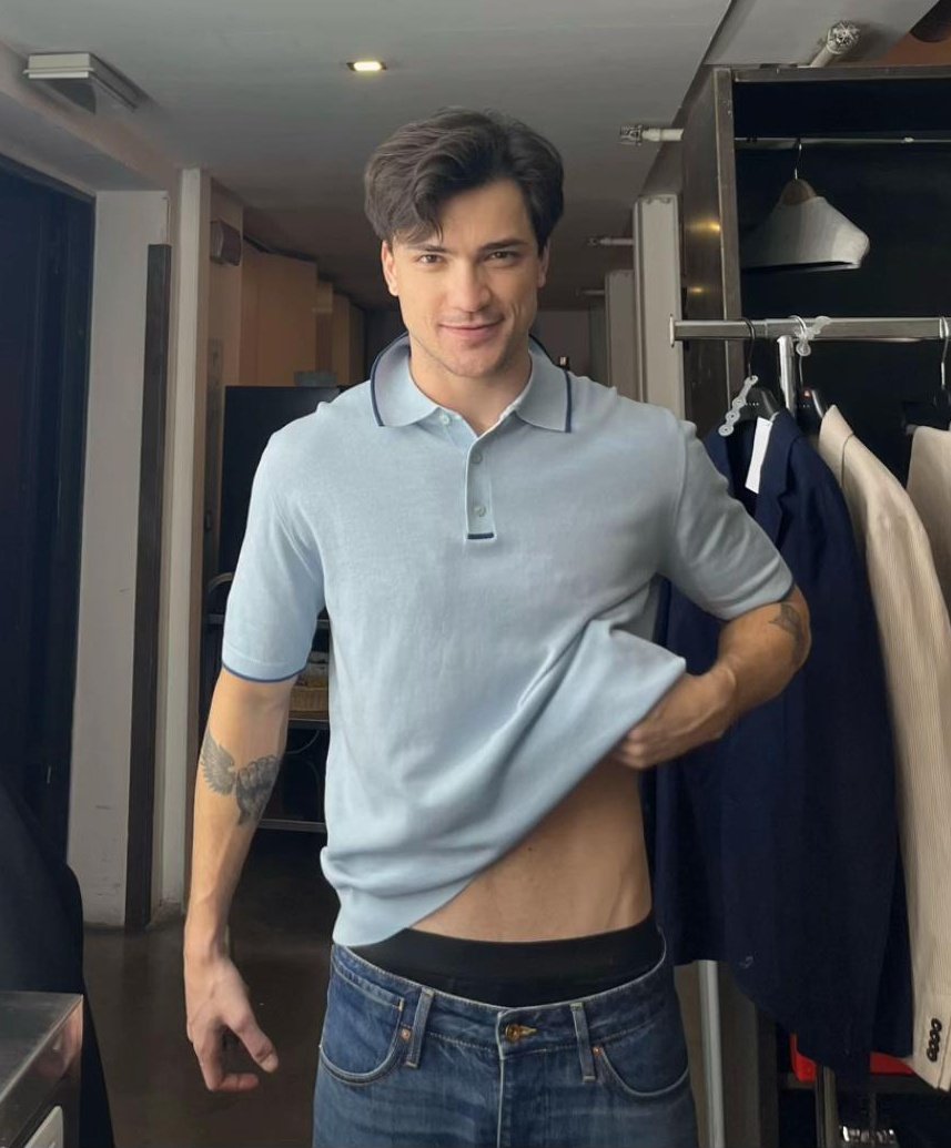 yvemilkovich's tweet photo. JUAN 🫣🤭 https://t.co/jltJqqITZ5
