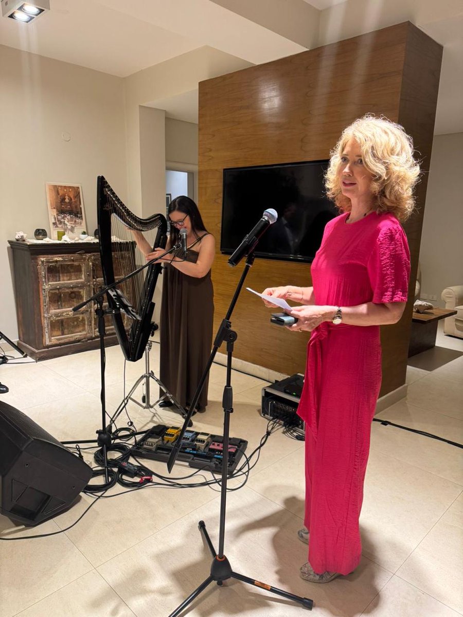 Katja Afheldt tweet media