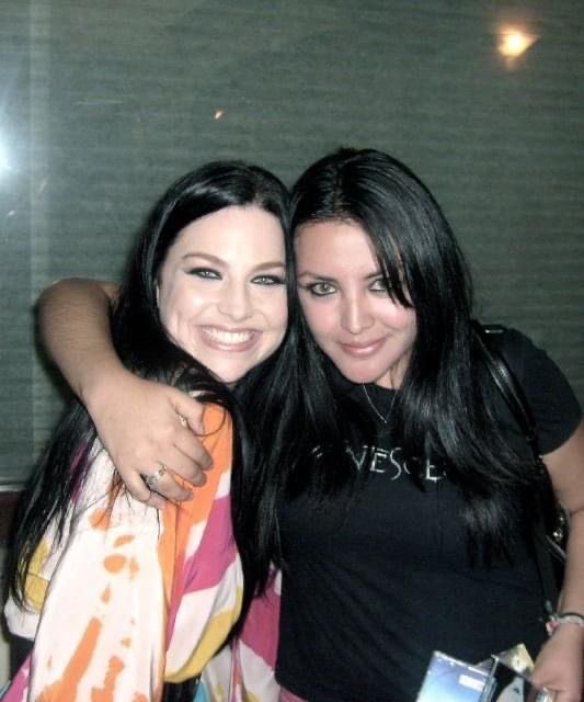 amy lee doing things tweet media