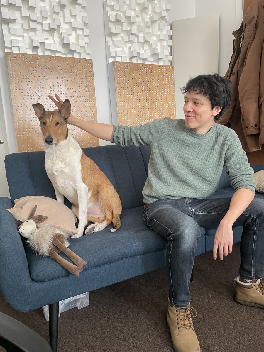 VOLA default tweet media