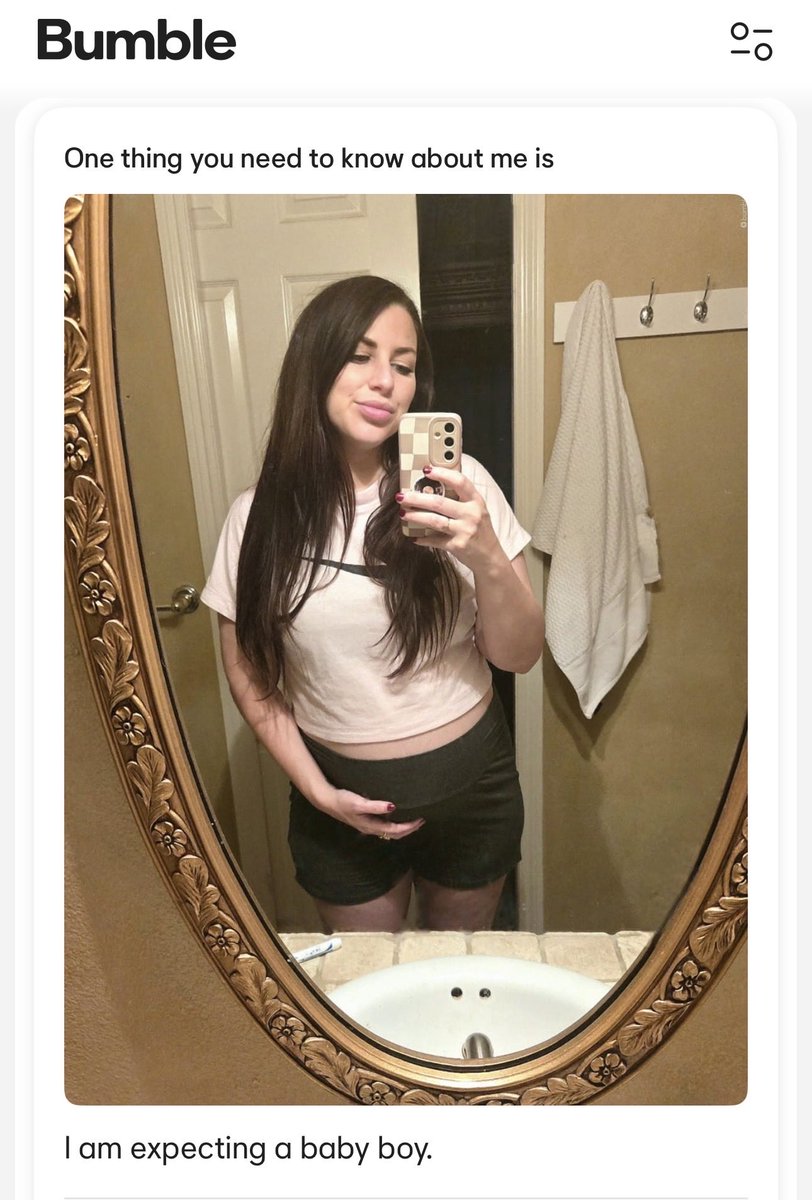 🎱 Junkie tweet media