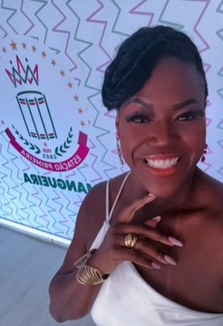 Guui_Gs's tweet photo. Pensando aqui que a Cintya furacão simplesmente vai bailar para Oyá, que mecanismo a Mangueira tá entregando para 2027 https://t.co/dCl8079h1p