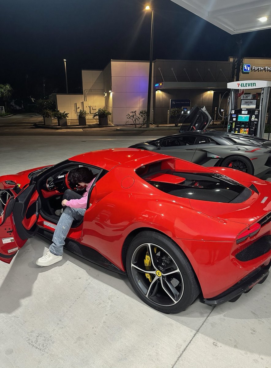 James Wang tweet media