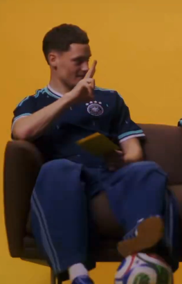 FlorianFlicks tweet media