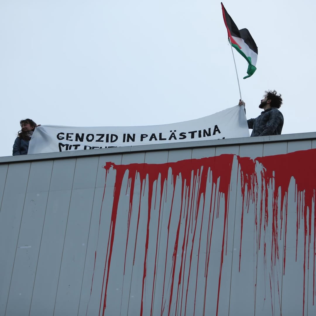 Antifa_Ultras tweet media