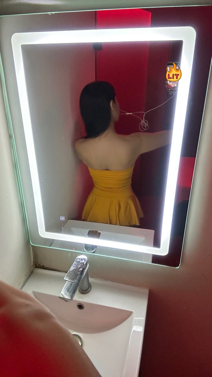 MONSSE 🦊 tweet media