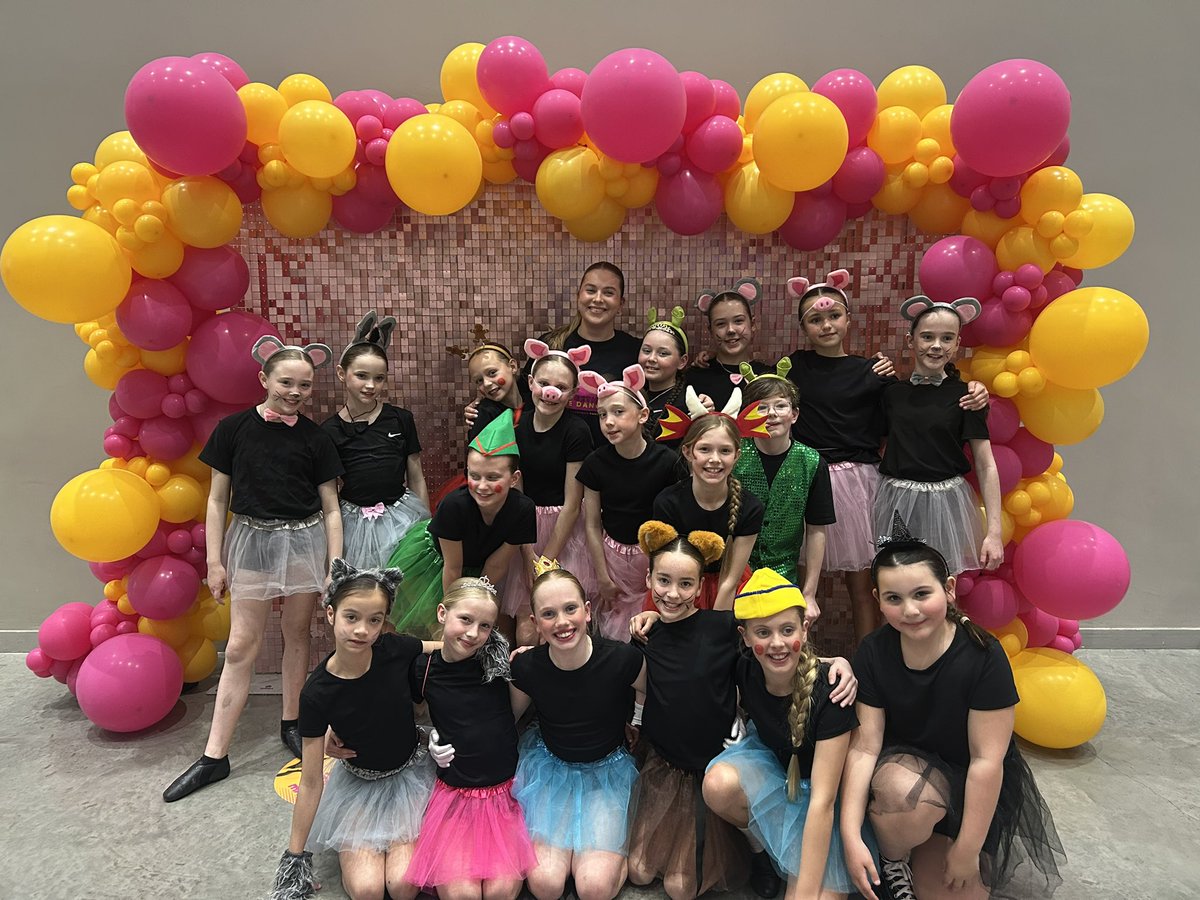 Year 6 @ St James' tweet media