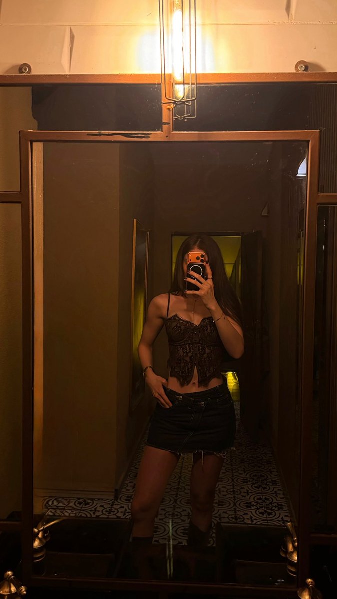 MaskedGirlTR's tweet photo. Hilal Çiftçi parlıyor, sesiyle güzelliğiyle ✨
Yeraltı dizisi vazgeçilmezim, Gencolar tam bizlik izleyin.. https://t.co/MgshIRMhIM