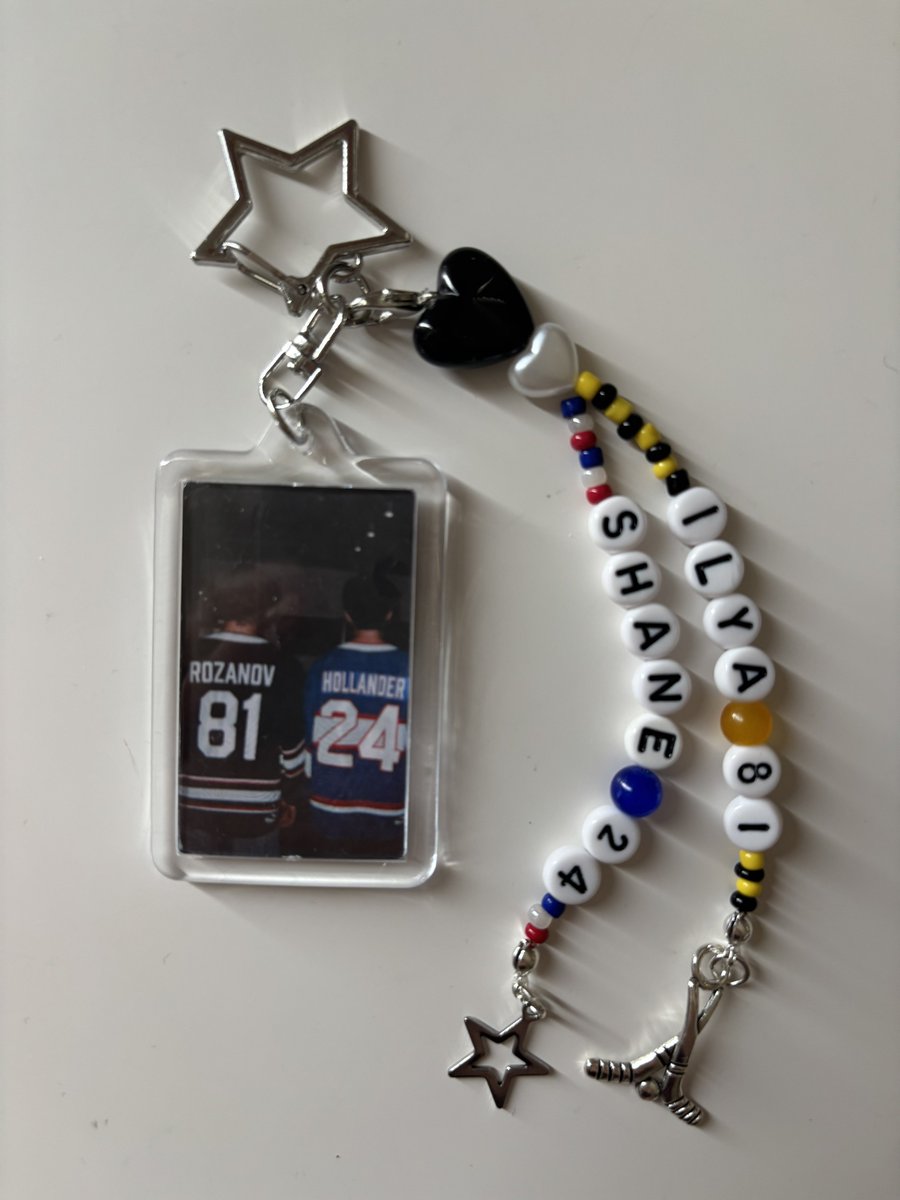 anjella 🪩 tweet media