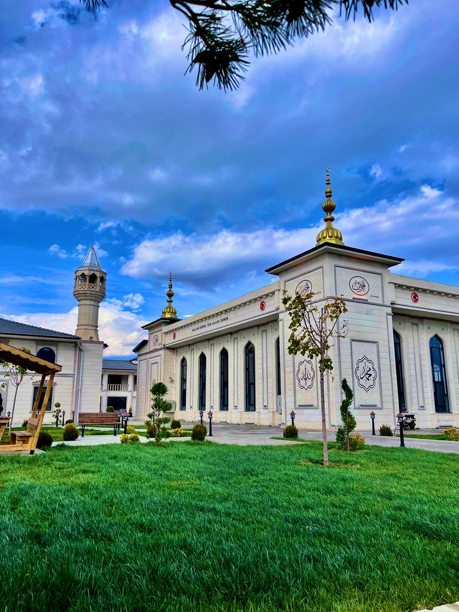بسم الله دستور يا حضرة پير پيران 

#terzibabakülliyesi 
#erzincan