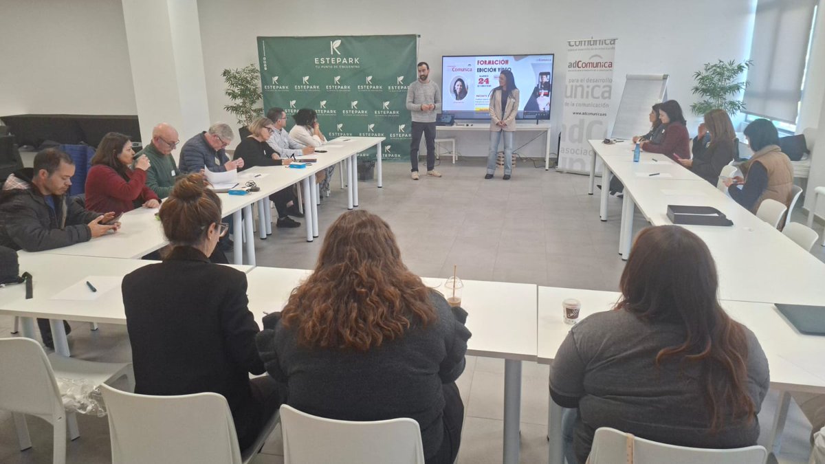 Notícies tweet media