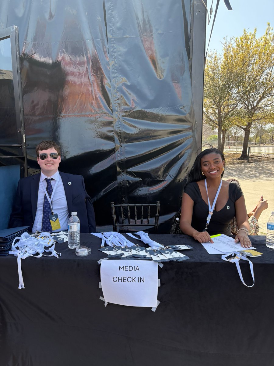 Seven Letter tweet media