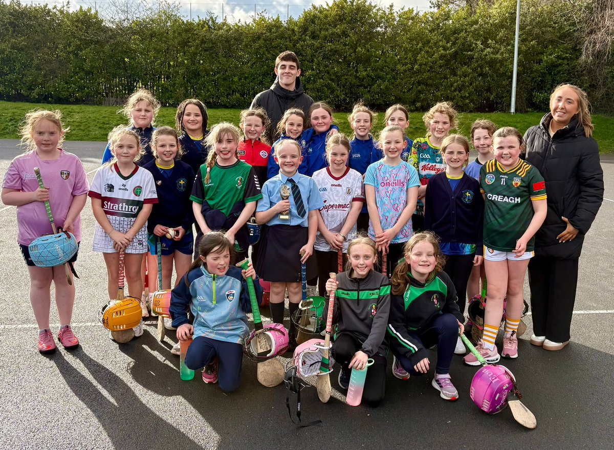 SJBPS11's tweet photo. Thank you to Mr Morgan &amp; Miss Boden @StMarys_Belfast as they wrapped up their final sessions with our Camogs this week. These 2 fantastic student teachers have made a huge impact on our GAA teams. &amp; a big congratulations to Sophia @naomheoinclg, on receiving Player of the Week! https://t.co/bFkYtYlw7X