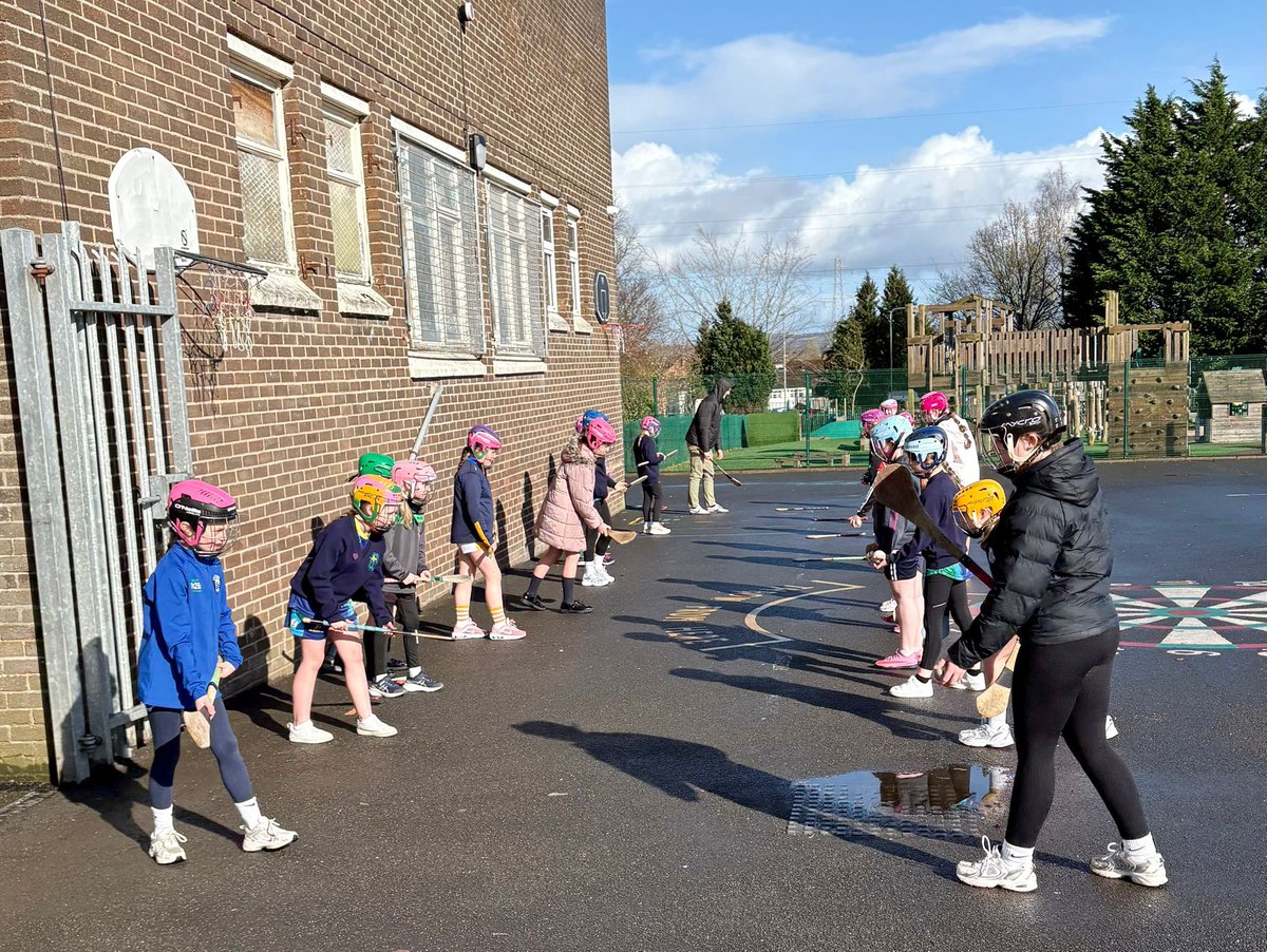 SJBPS11's tweet photo. Thank you to Mr Morgan &amp; Miss Boden @StMarys_Belfast as they wrapped up their final sessions with our Camogs this week. These 2 fantastic student teachers have made a huge impact on our GAA teams. &amp; a big congratulations to Sophia @naomheoinclg, on receiving Player of the Week! https://t.co/bFkYtYlw7X