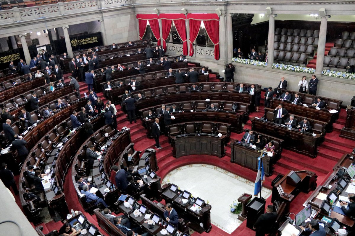 Luis Cáceres tweet media