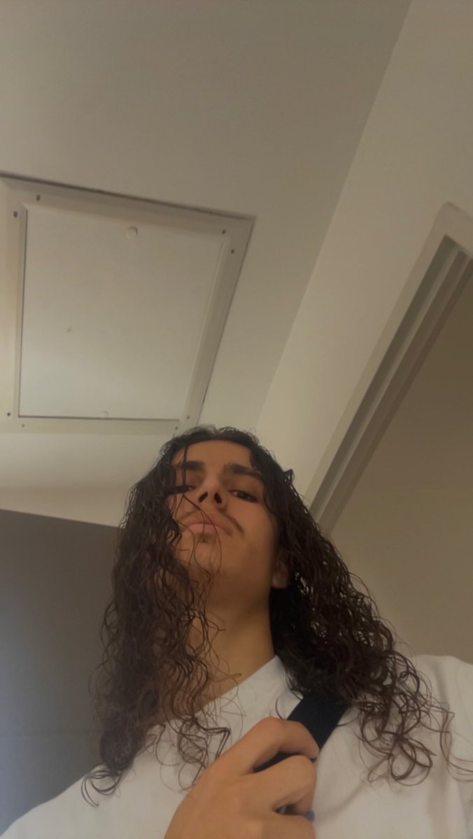 Roy Dorian tweet media