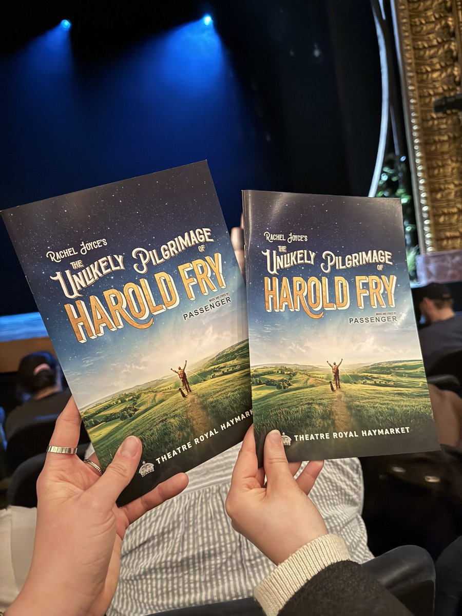 leah ⋆⁺₊❅. tweet media