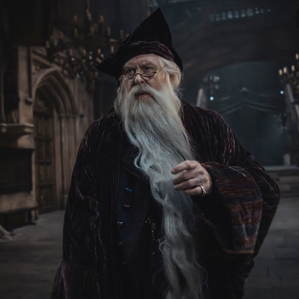DIVERSAS IMAGENS OFICIAIS DE HARRY POTTER ESTÃO SENDO DIVULGADAS... TÁ TUDO LINDO DEMAIS!! 😍💛