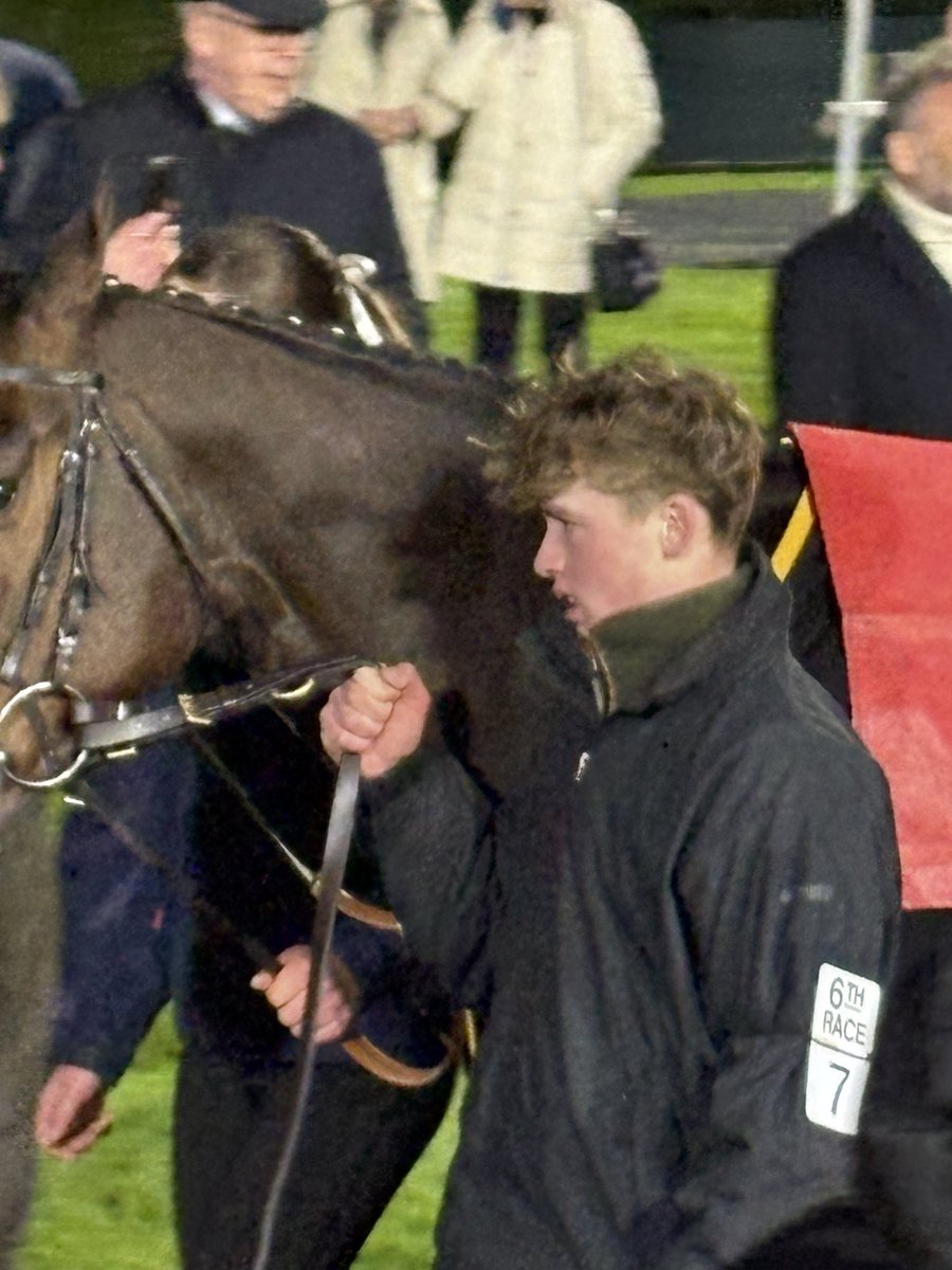 #Marcher tweet media