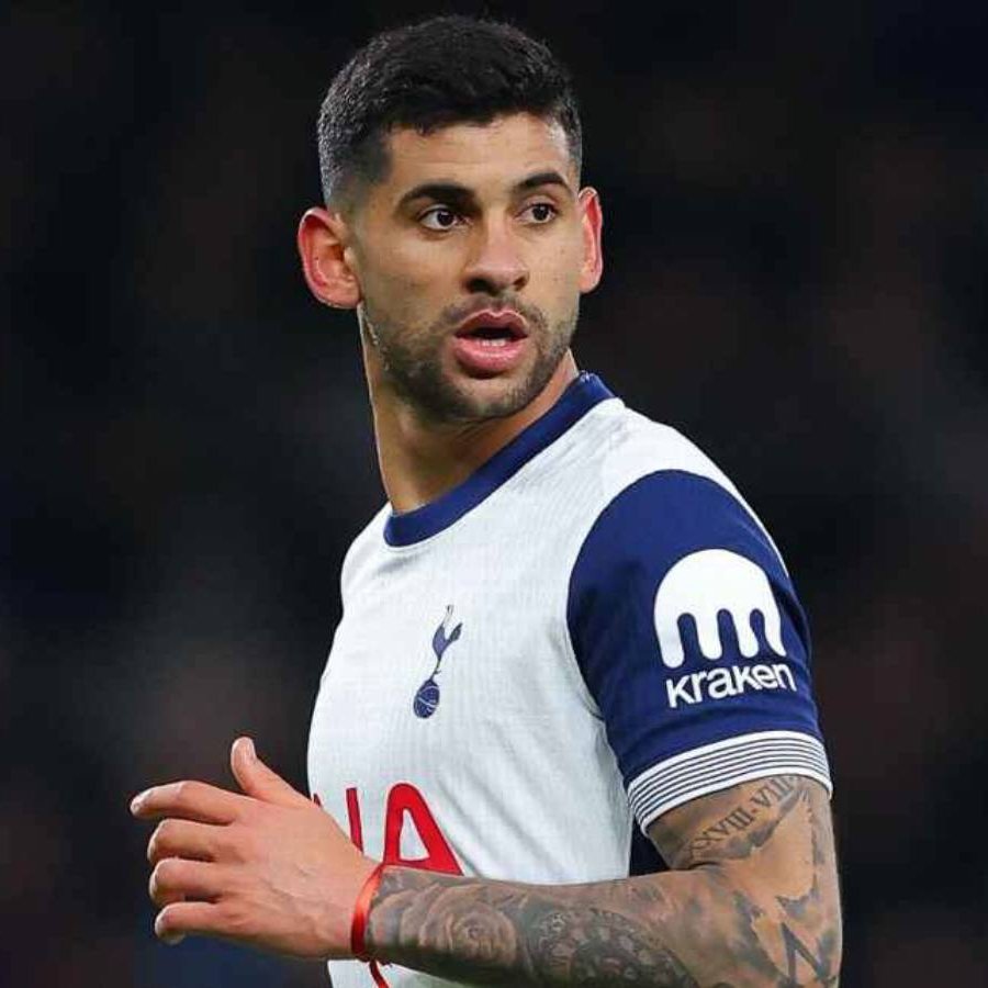 Stretford End tweet media