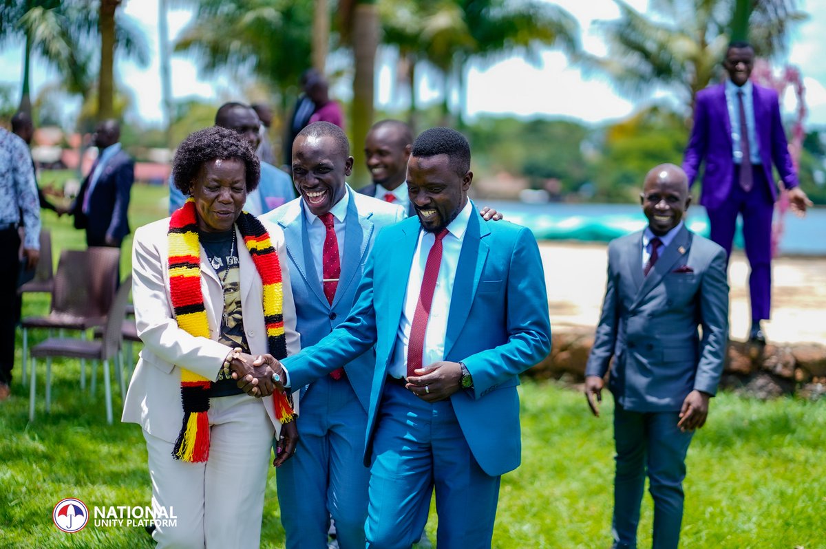 BOBI WINE tweet media