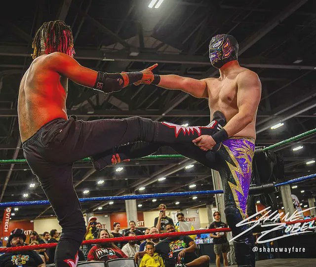 flyaguilafly's tweet photo. Fool me once shame on me, fool me twice shame on you 🦅
@IZWWrestlingAZ @wrestledrag @VersusProStudio #kingslayerwrestling #luchalibreaaa #prowrestling #wweid #wwerecruit #gameonexpo https://t.co/1avkI1eM0R