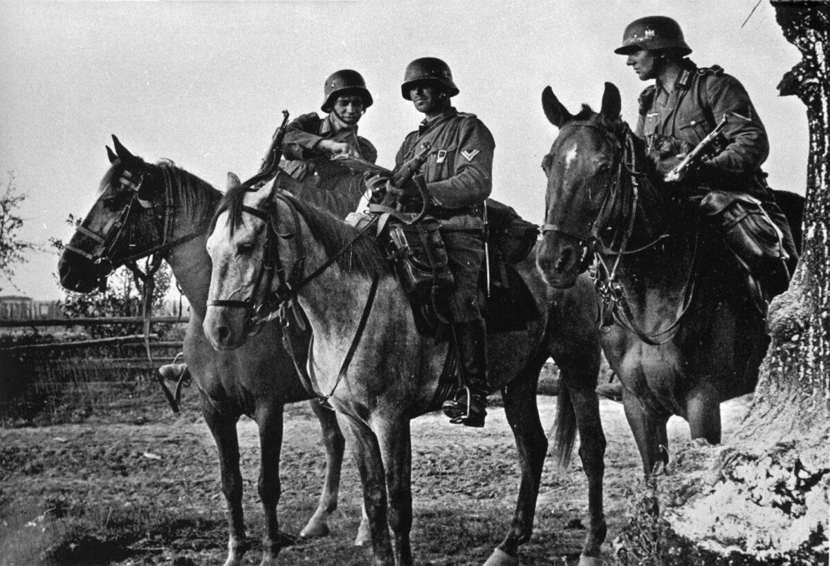 Олександр Бузько tweet media