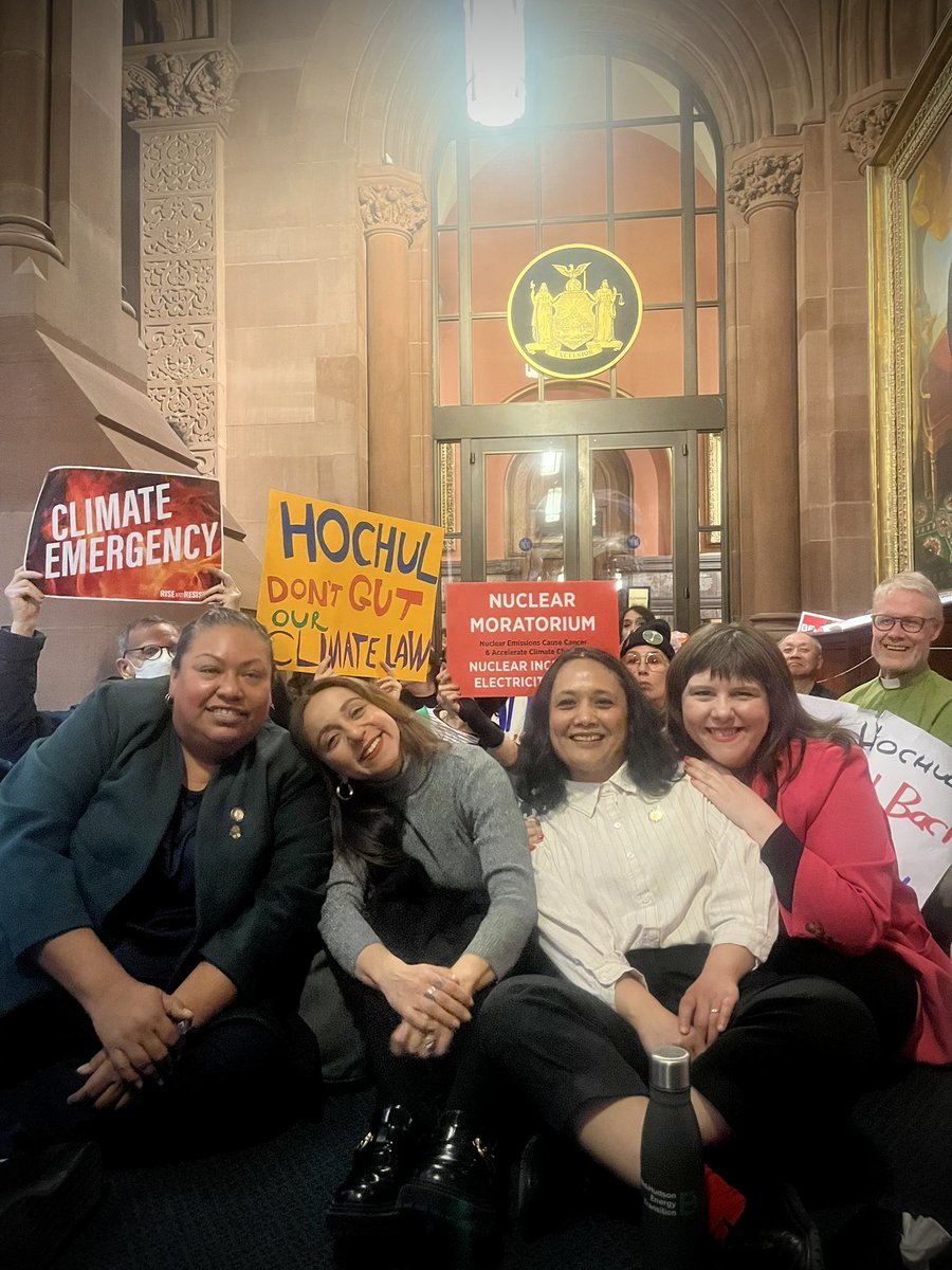 Emily Gallagher tweet media