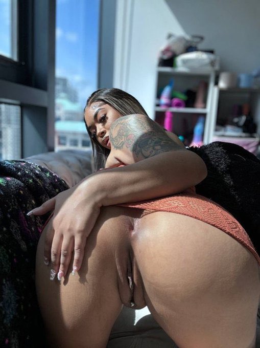 Big MissKaylax FT Goddess tweet media