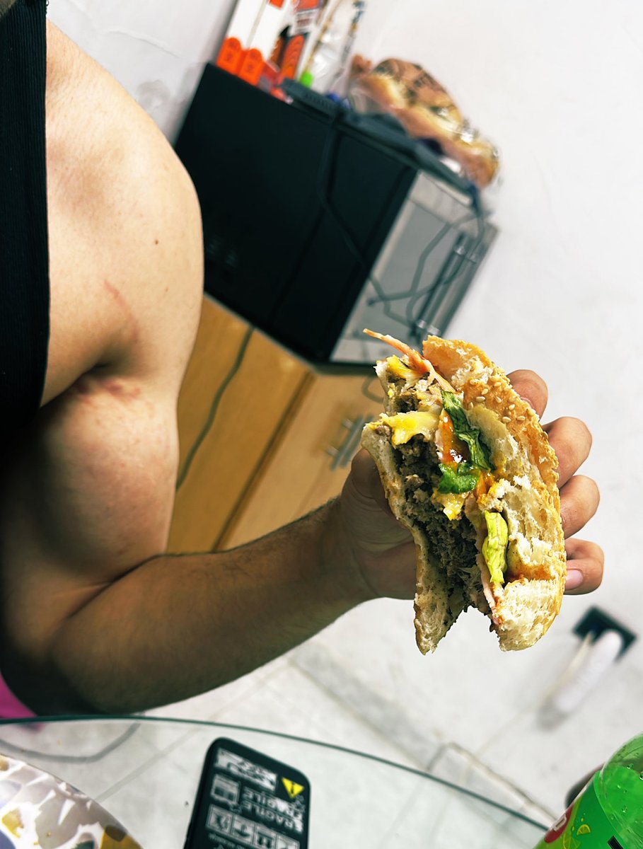 Steak Chalupa tweet media