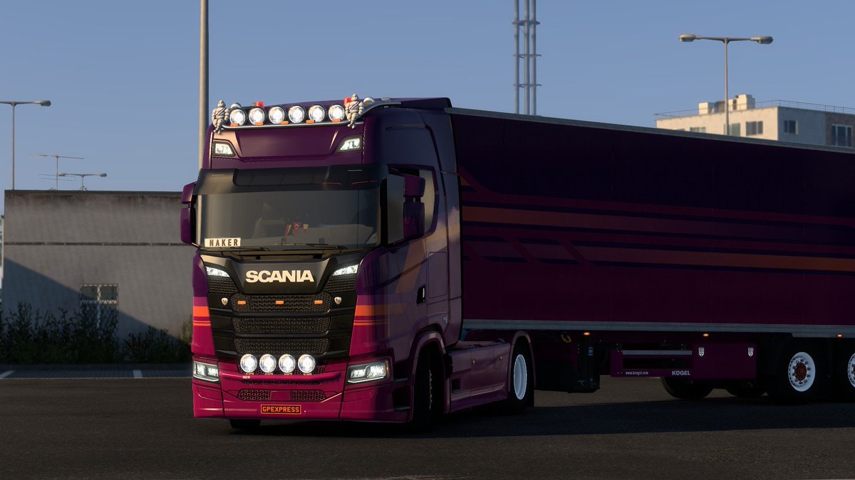 Golden Phoenix Express tweet media