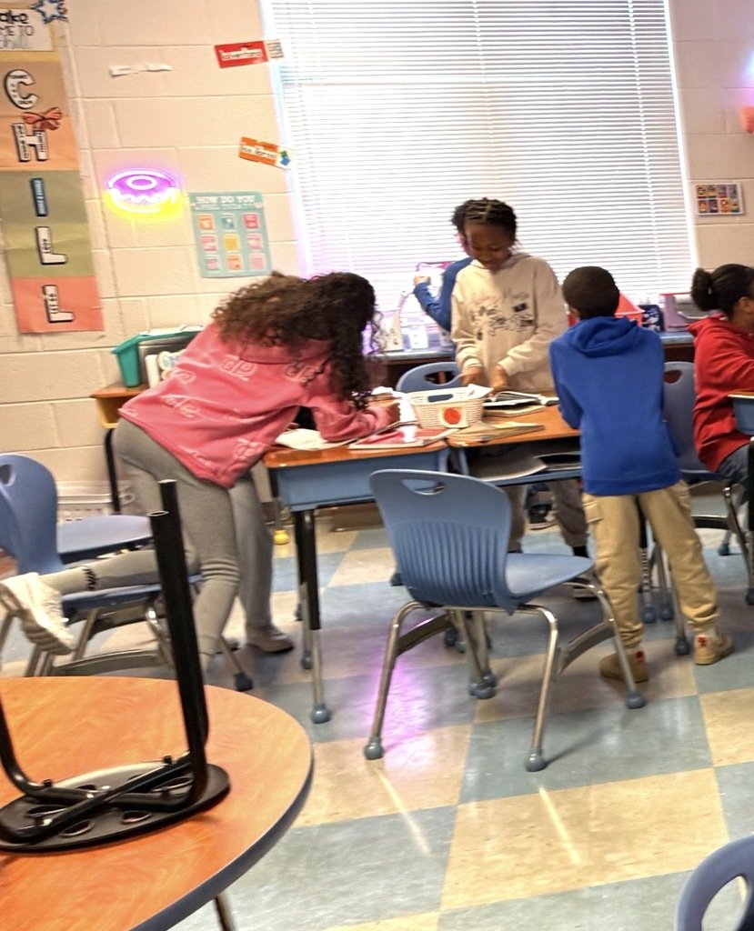 Pershing Hill Elementary tweet media