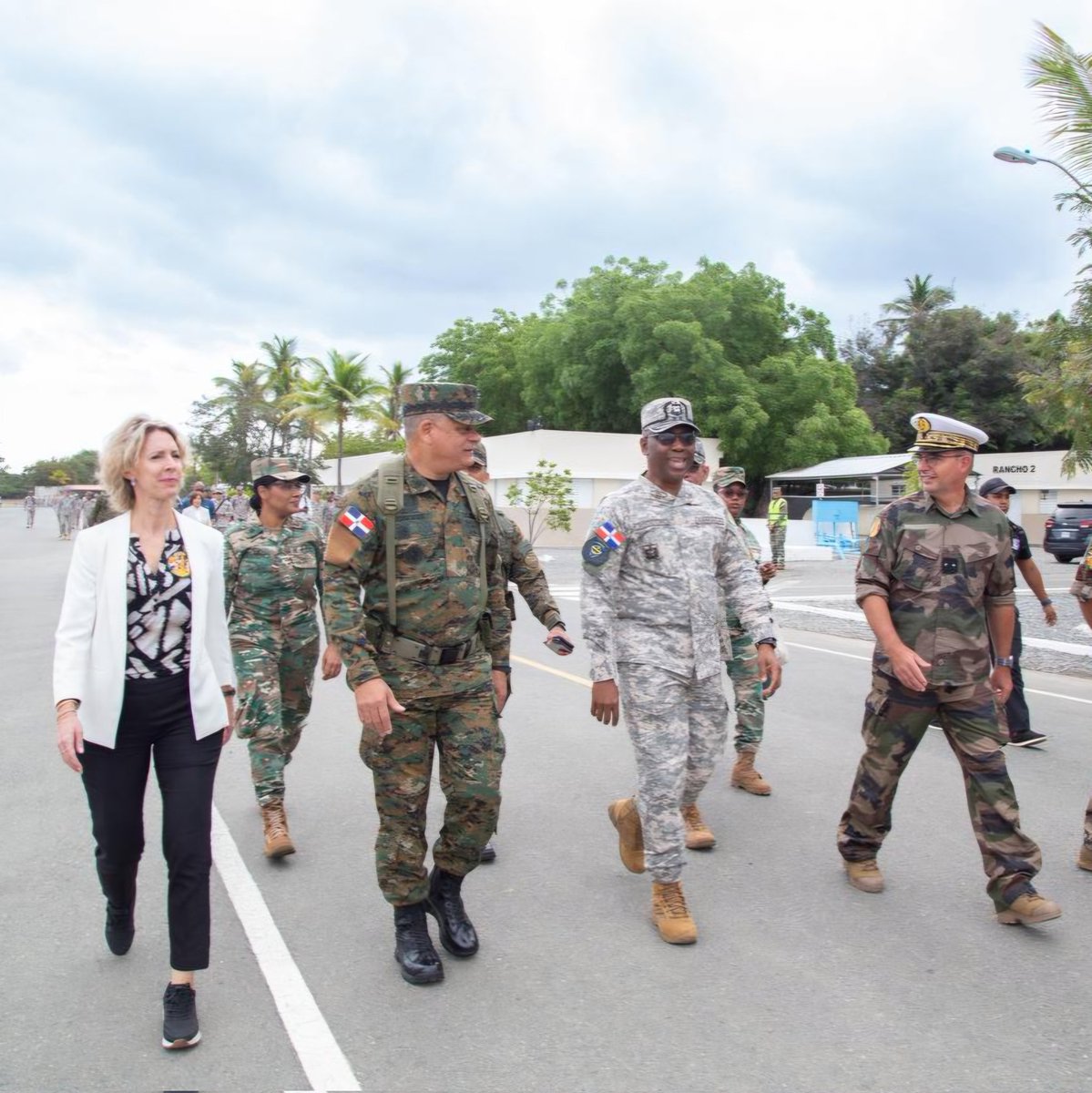 France Caraïbes Défense tweet media