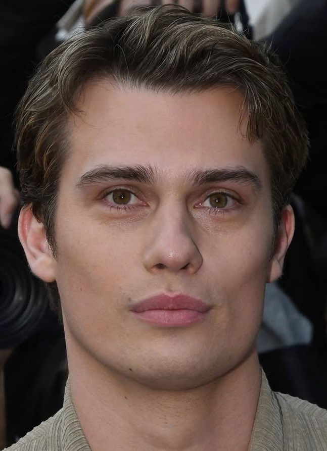 g ⊹₊⟡⋆ tweet media