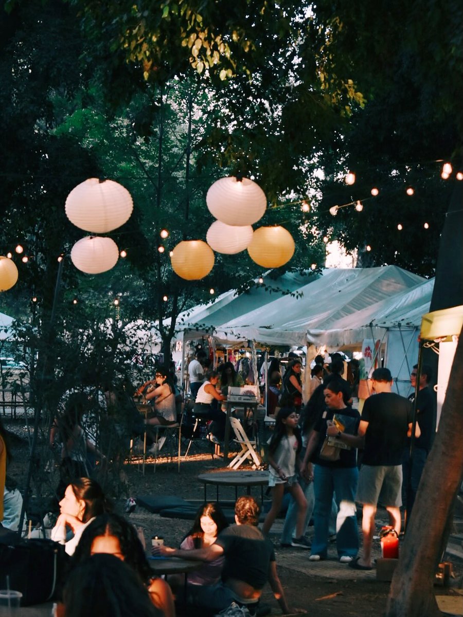 La niña del glitter morado tweet media