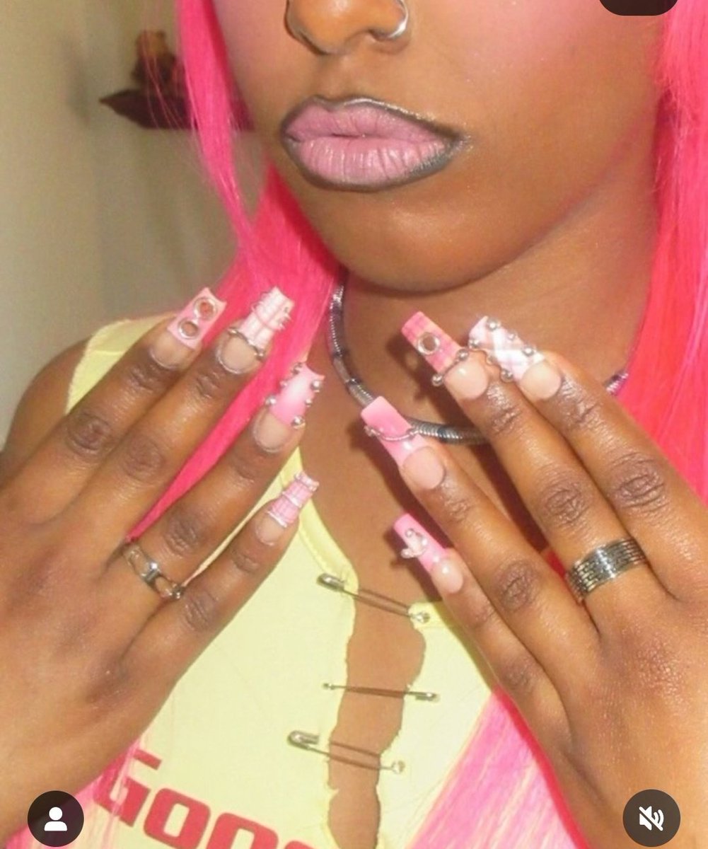 Alemeda Crave tweet media