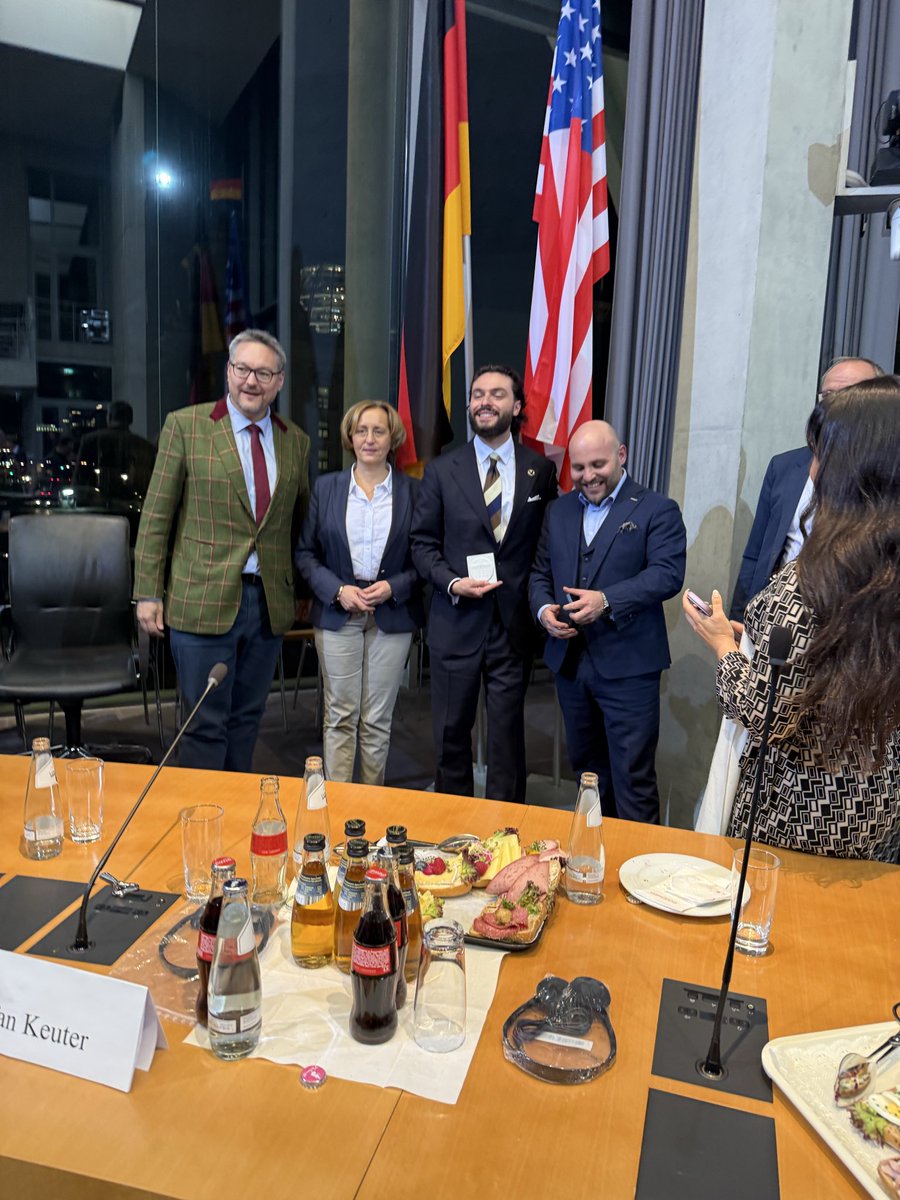 Matthew Moore tweet media