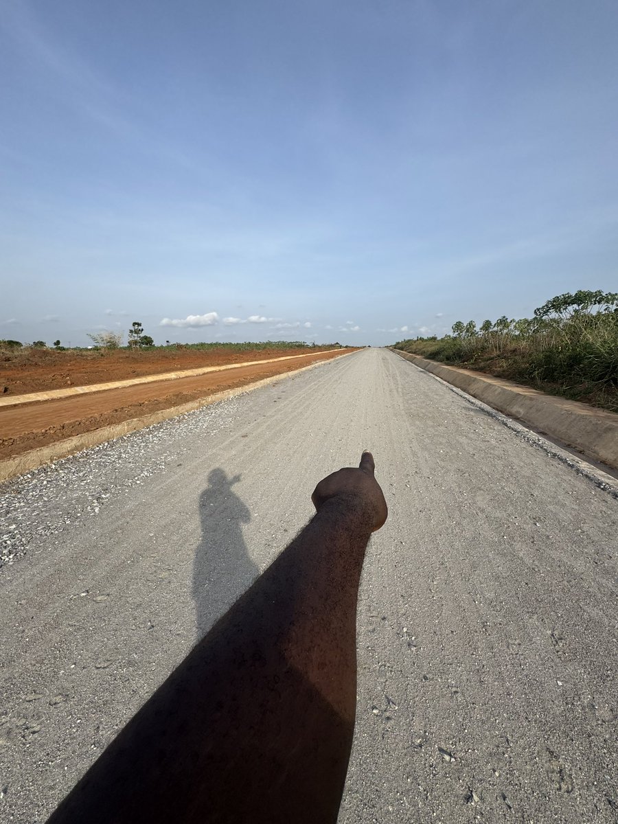 Lunchman⬜𖤍 tweet media