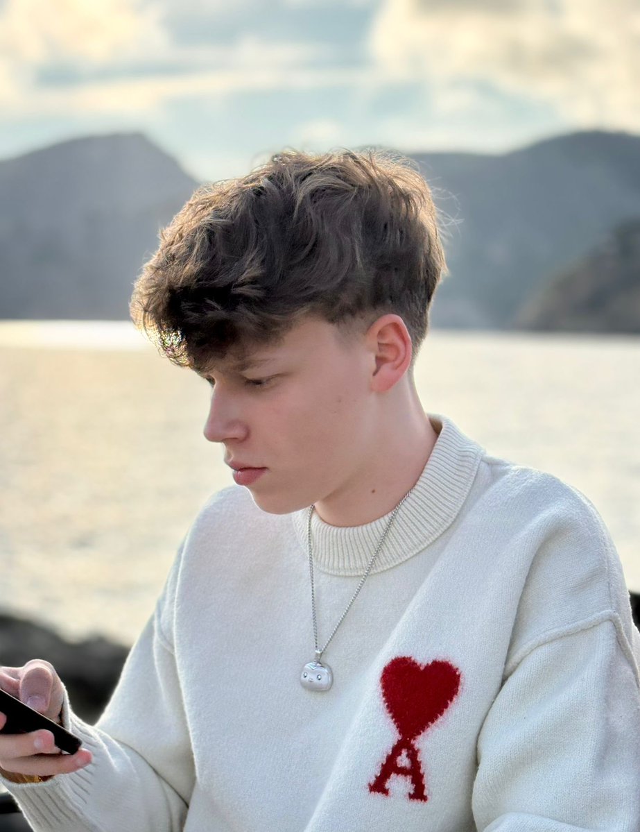 cryptoleon tweet media