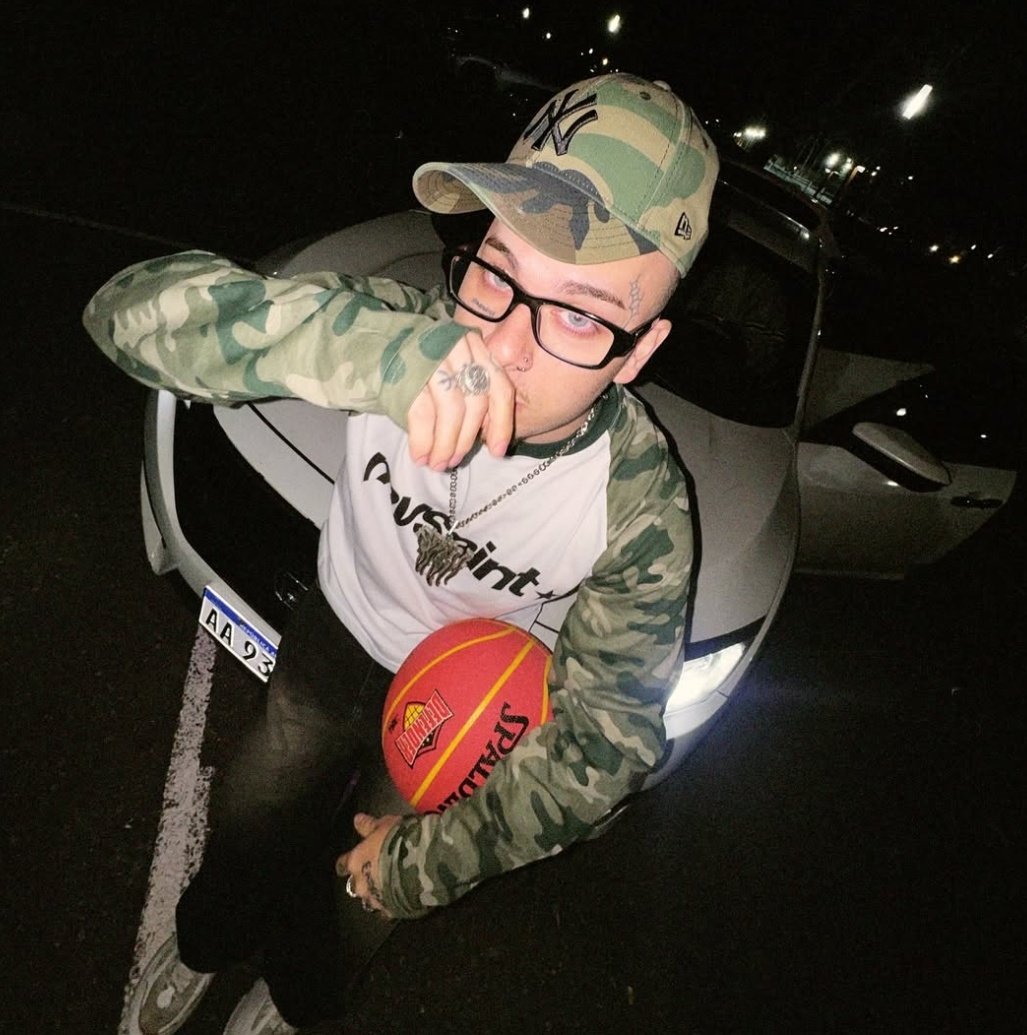 Hellolola Updates tweet media