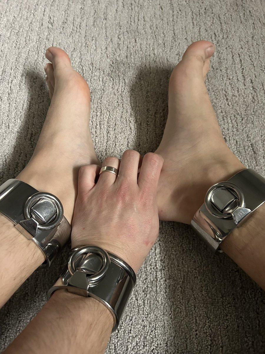 burlibdsmlover tweet media