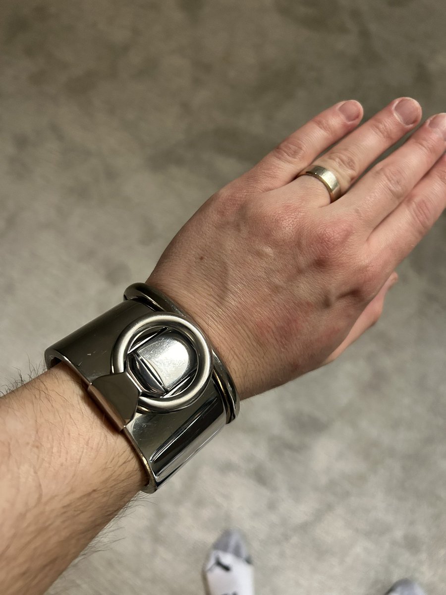 burlibdsmlover tweet media