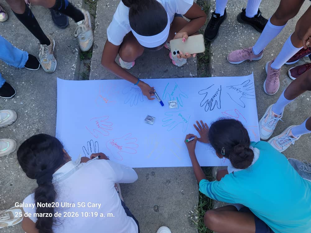 PamiMaso's tweet photo. 🎉🎉Fiesta de la Adolescencia en #ProvinciaGranma 🎉🎉

#SaludBMasó
#MunicipioBartoloméMasó
#GranmaConmigoCuenta
#CubaEsSalud 
#CienAñosConFidel
#UnPuebloEnRevolución https://t.co/ewBOvAVI3y